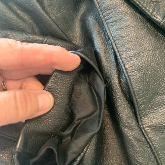 Colebrook leather jacket. size L. In Black. - Picture 10 of 11
